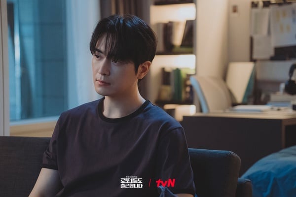 李浚赫《中了樂透頭獎也要上班》劇情、角色介紹：如果中了13億樂透，你還會去上班嗎？