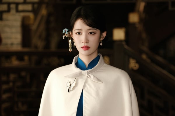 近年《成何體統》、《這一秒過火》、《柳舟記》等劇一開播，都會有網友感嘆王楚然實在太美了！王楚然五官漂亮，身材也好，而且難得的是她不是只有平面照好看，劇裡演起戲來也很靈動漂亮。有些女星一演戲就會五官亂飛，但王楚然戲裡戲外都漂亮得很過分。