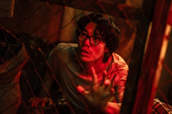 Netflix《鼠惑》劇情評價、角色介紹：柳俊烈一人分飾兩角，身分遭神祕「田鼠」取代？