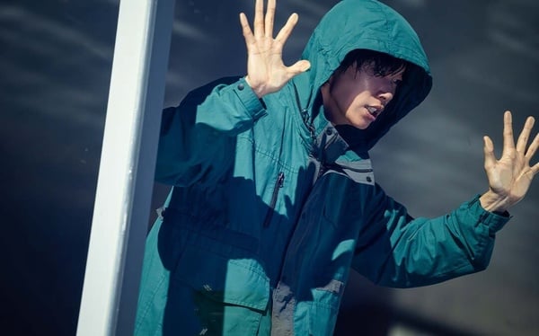Netflix《鼠惑》劇情評價、角色介紹：柳俊烈一人分飾兩角，身分遭神祕「田鼠」取代？