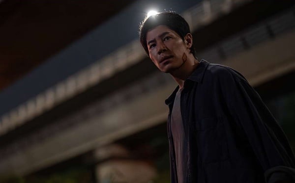 Netflix《鼠惑》劇情評價、角色介紹：柳俊烈一人分飾兩角，身分遭神祕「田鼠」取代？