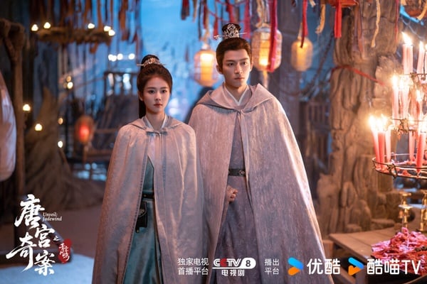 白鹿《唐宮奇案之青霧風鳴》是2026評價不錯的古裝劇，懸疑探案題材，每個案子都詭味十足，造型、置景也有美感。雖然懸念的設置比不上更精品的懸疑劇，但如果不是對推理劇情有高要求，還是能追得很開心！《唐宮奇案》第一集就很有志怪氛圍，挺引人入勝。