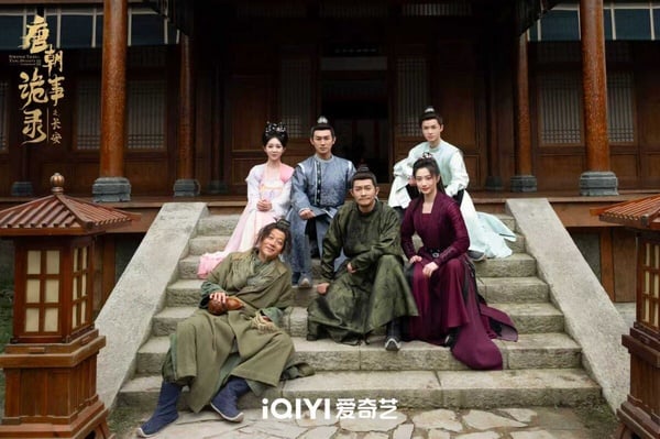 《唐朝詭事錄》系列很強，接連推出三季，豆瓣評分都衝破八分。《唐朝詭事錄》是古裝懸疑劇，講述在大唐盛世之下，武藝高強的盧凌風和狄公親傳弟子蘇無名，從互不對付到惺惺相惜，合作共破詭案。