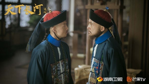 羅晉主演的《天下長河》是近年比較少見的歷史正劇，故事以清朝康熙年間為背景，講述康熙十五年一場巨大的水患之後，年輕的康熙帝設科開舉招納治河賢才，二十四歲的落第舉子陳潢脫穎而出，長於治河。年輕的康熙帝不拘一格，將他簡拔而出。