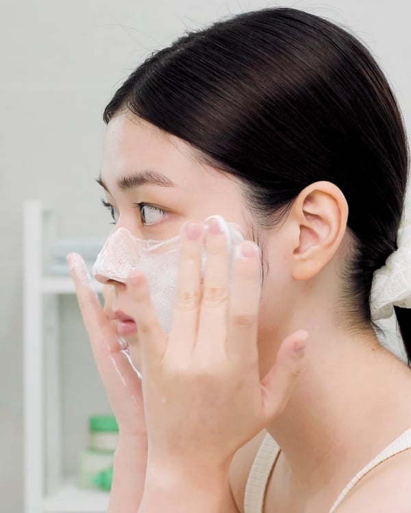 2026胺基酸洗面乳推薦15款！Dcard熱門款、敏感肌適用整理（8月SEO）