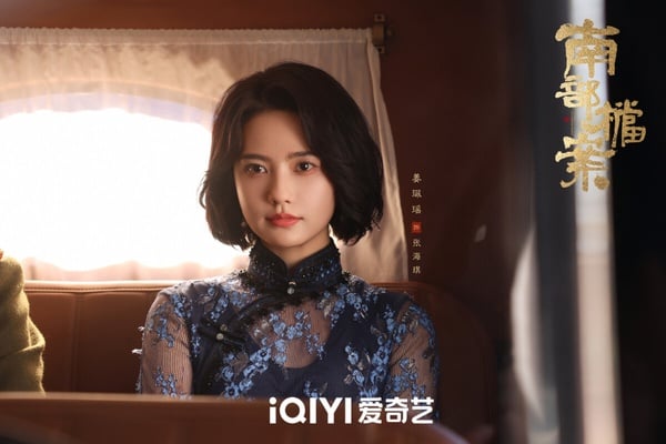 姜珮瑤被認為是不火很可惜的女演員！姜珮瑤一樣是長得美，演技也穩定，但一直沒有好資源把她往上捧。姜珮瑤演了很多人氣女星的閨蜜，像是《親愛的，熱愛的》飾演楊紫閨蜜孫亞亞，《以愛為營》演白鹿閨蜜。這些角色沒有太多發揮空間，但姜珮瑤演得都很自然靈動。