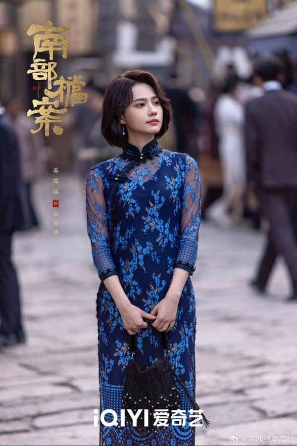 姜珮瑤被認為是不火很可惜的女演員！姜珮瑤一樣是長得美，演技也穩定，但一直沒有好資源把她往上捧。姜珮瑤演了很多人氣女星的閨蜜，像是《親愛的，熱愛的》飾演楊紫閨蜜孫亞亞，《以愛為營》演白鹿閨蜜。這些角色沒有太多發揮空間，但姜珮瑤演得都很自然靈動。