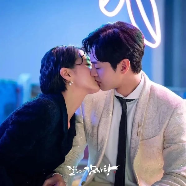 《挑情醜聞》看完心情好差？10部「最高甜好嗑」Netflix愛情韓劇，這部甜到出不了坑！