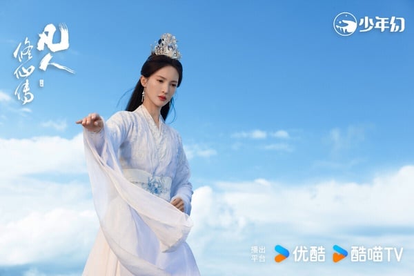 金晨口碑劇挺多的呢！金晨被認為是有顏值、有演技的代表，能演愛情劇，也能演正劇。金晨在甜寵劇《熾道》，與年下弟弟王安宇CP火花滿強的。另外也手握《平凡之路》、《南來北往》等正劇作品。
