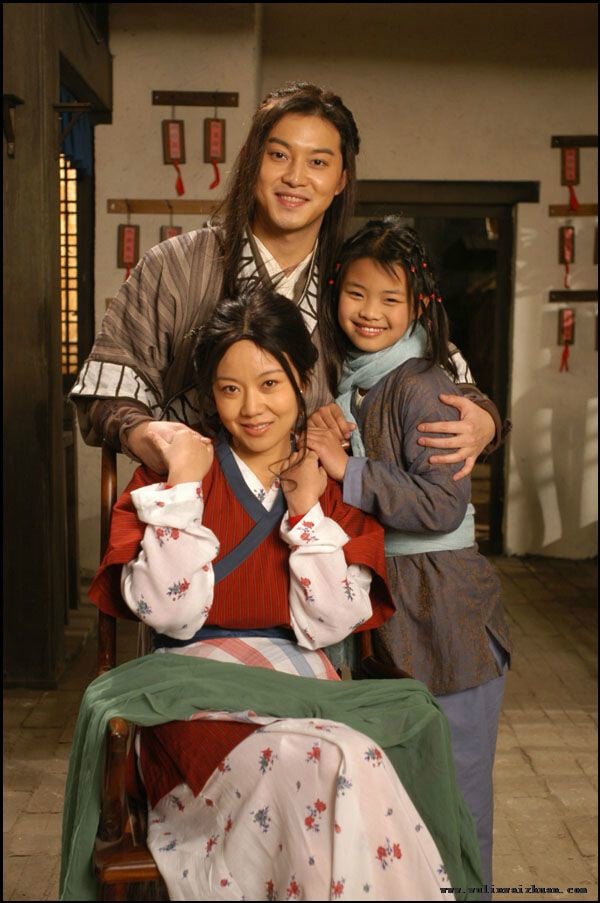 2006年的古裝情境喜劇《武林外傳》也很厲害，十幾年來一直都是超高重刷率的經典陸劇，這部劇在中國也被視為傳奇，創造極高收視率，劇中許多經典老梗至今依然常常被拿出來玩。