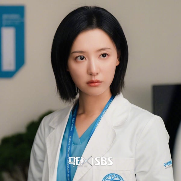 10部近期Netflix好看韓劇！金智媛《Doctor X》、《戀愛充電中》必追，這部一看就上癮