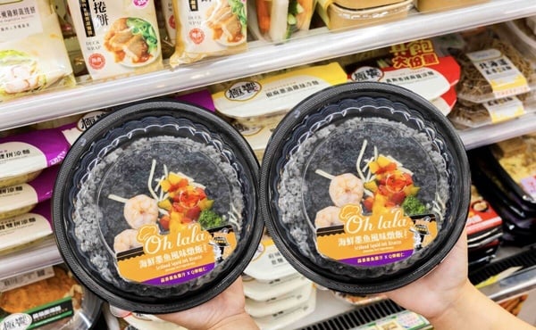 買一送一！7-11「萬聖節優惠」開跑，焦糖爆走丁丁全黑現身，糖果零食驚喜抽最低2件0元