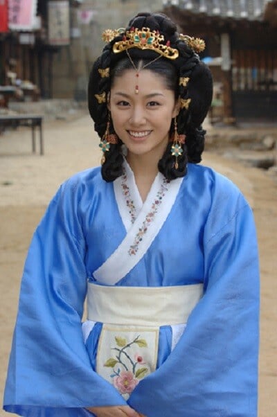 9位有顏值有演技卻「大器晚成」韓劇女演員！金智媛熬6年爆紅，她等18年才演女主角！