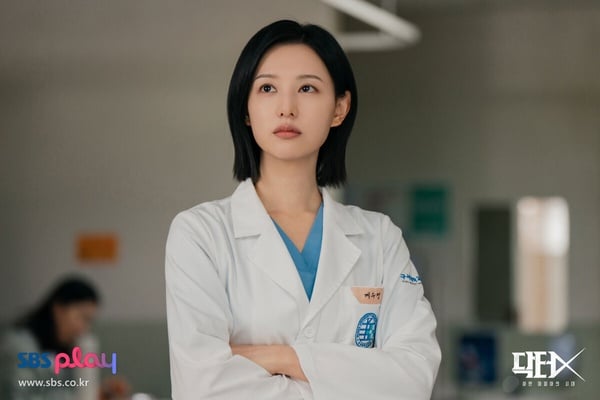 《Doctor X》日韓版7大劇情差異：米倉涼子霸氣、金智媛呆萌，「這個動作」拿掉超可惜