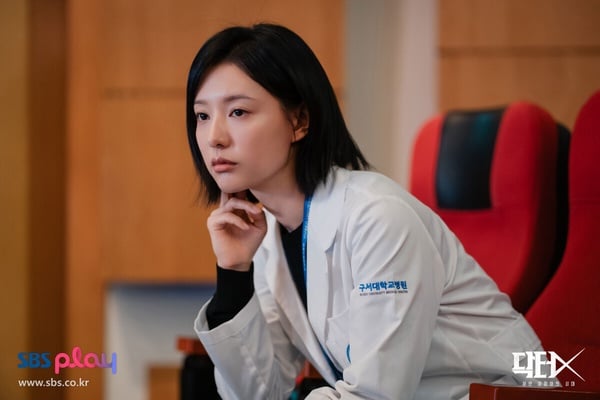 《Doctor X》日韓版7大劇情差異：米倉涼子霸氣、金智媛呆萌，「這個動作」拿掉超可惜