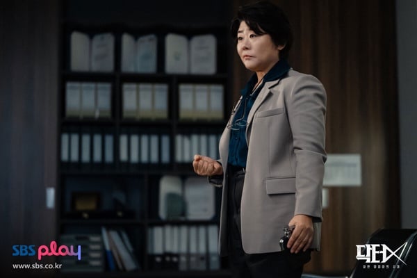 《Doctor X》日韓版7大劇情差異：米倉涼子霸氣、金智媛呆萌，「這個動作」拿掉超可惜