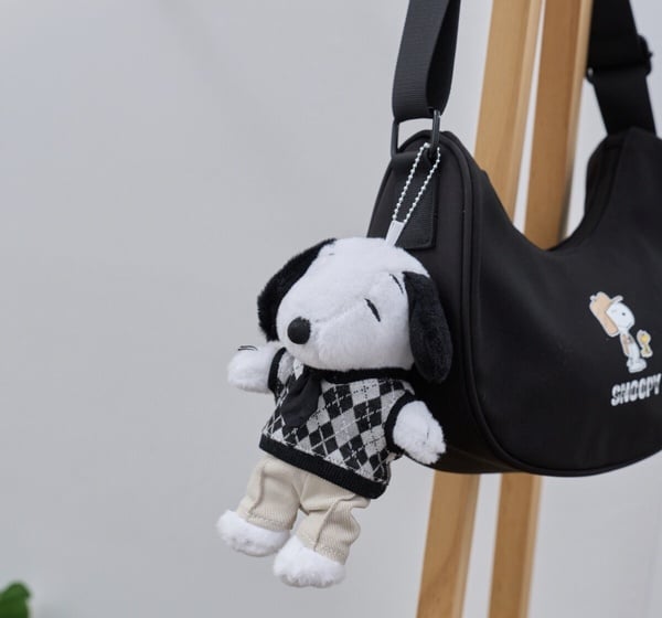 康是美「SNOOPY暖冬小日常」加價購！史努比開關造型夜燈、壓克力萬年曆等23款一次看