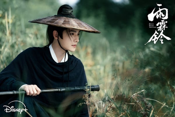 楊洋近年開始推出比較多古裝劇，主演《雨霖鈴》、《凡人修仙傳》古裝都帥得讓人難忘。之所以落在後排，或許是因為楊洋的現代劇比較讓人印象深刻吧！