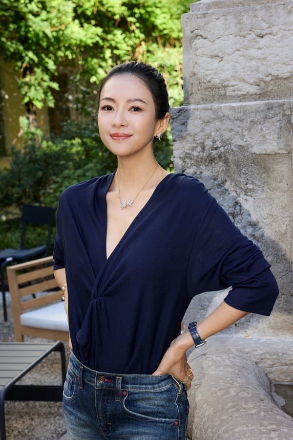 章子怡被許多網友認為是擁有「頂級骨相」的美人，章子怡的五官天生立體、比例協調，是非常上鏡的臉，這種臉讓她即使年紀增長，顏值也沒有大幅度下跌。