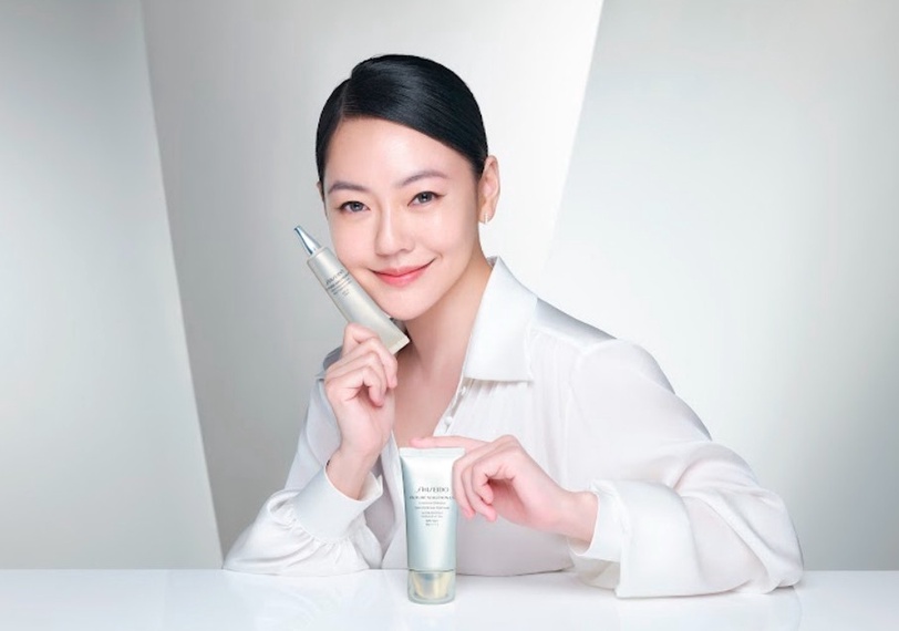 高CP值頂級妝前乳，肌膚標配就要精品級高光！「24K純金珍珠」極致奢寵秒升質感美肌！