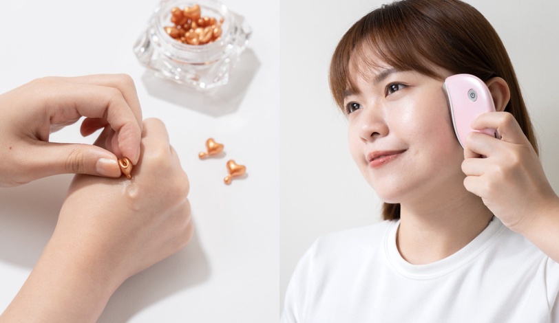 夏天懶人保養神品！一顆多效「超粹小金心」穩膚保濕抗初老通通有，素顏也有水光肌！