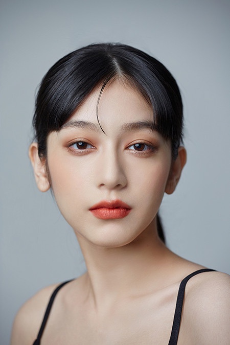 七夕情人節畫什麼妝去約會？氣質小姊姊，歐美辣妹妝或潮酷女友妝，教你簡單輕鬆畫！