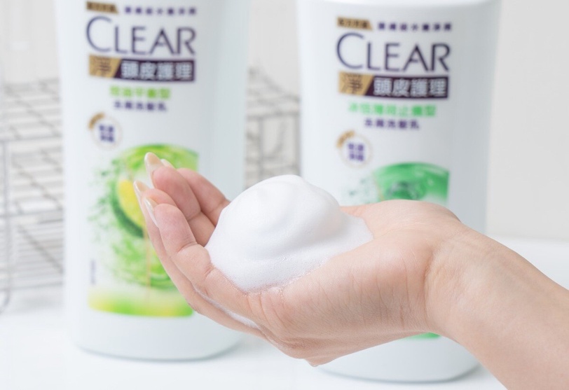 頭皮沒養好,洗頭也是白搭!實測CLEAR新升級去屑洗髮 10X護膚級成分添加,28天終結頭皮屑