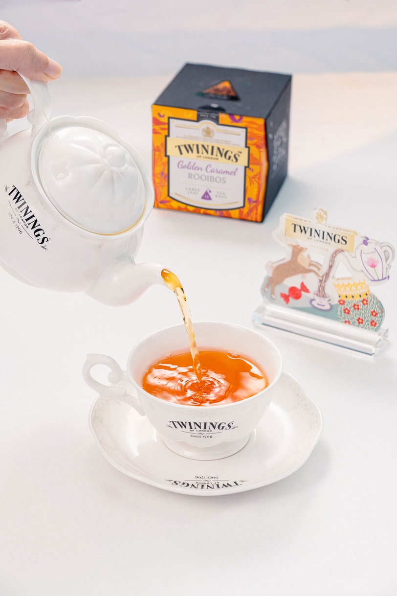 開箱TWININGS x 士林萬麗冬日限定下午茶!英皇御用唐寧茶入茶點,絕美紙雕藝術飽眼福