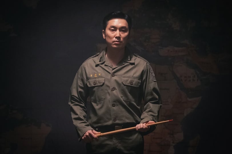 寄生上流影帝宋康昊韓劇首作!男版宮鬥劇《逆貧大叔》200億重金打造,全程高能爆款預定