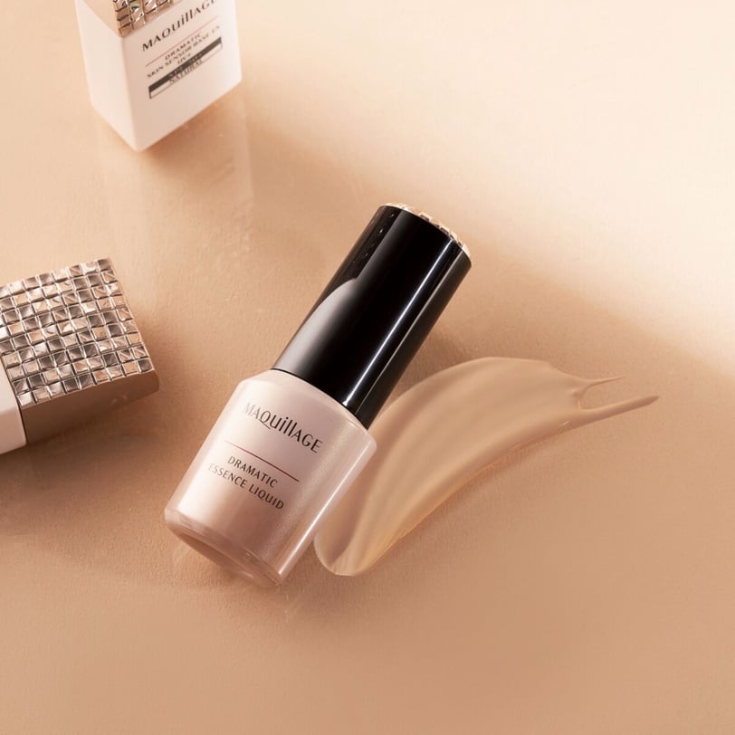 揭密首創『Serum First』技術，資生堂粉底液極服貼，實現無痕貼合的粉底精華液！