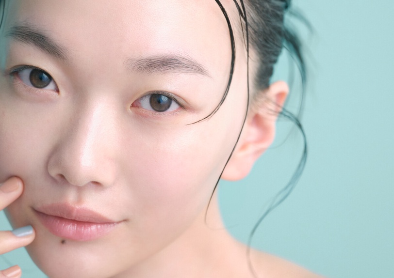 幻現原生美肌光澤＆透明感！POLA「魔法飾底乳」冷、暖肌都有解，更推出最強全能乳霜