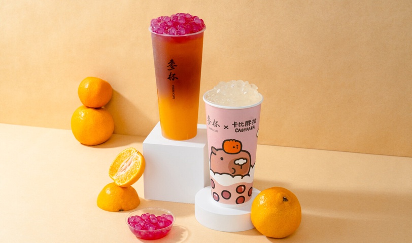 卡比胖拉頂著橘子一起變身了！參杯X卡比胖拉聯名飲品新登場，周邊飲料提袋噂嘟太萌了~