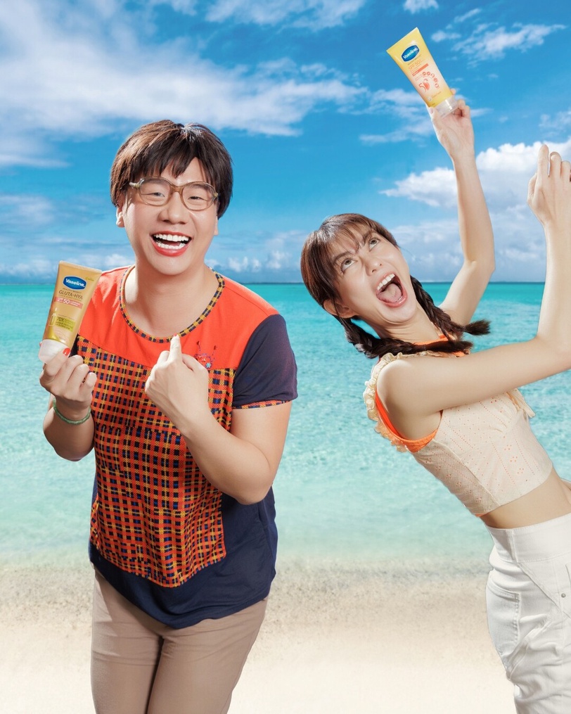 房東阿姨驚呼極品防曬！凡士林全新#爆水小金傘 開架最狂50倍抗UV，防曬亮白養膚超頂！