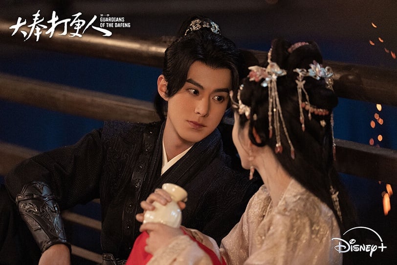 《大奉打更人》是2025必追陸劇啊！《大奉打更人》可以在Disney+觀看，這部劇被視為是《慶餘年》2.0，原著小說是人氣男頻大IP，劇版找來王鶴棣+田曦薇的雙流量組合，是重磅大製作。《大奉打更人》劇情搞笑、輕快不拖沓，劇集有抓住大男主劇的爽感，越到後面越精彩。