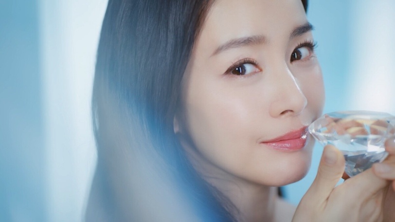 會挑老公更會選保養方法！女神金泰希愛情與美貌持續保鮮的秘訣！心動快來抄筆記！