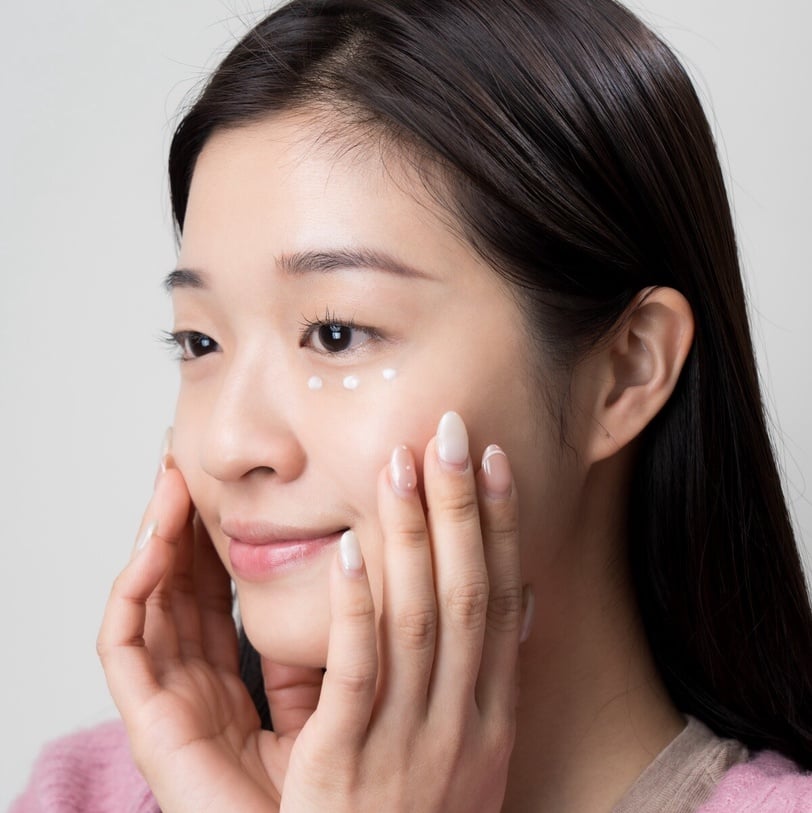 你的眼皮鬆了嗎？看起來很累其實是「眼周鬆弛」！資生堂A醇ACE眼霜成分解析實測一次看