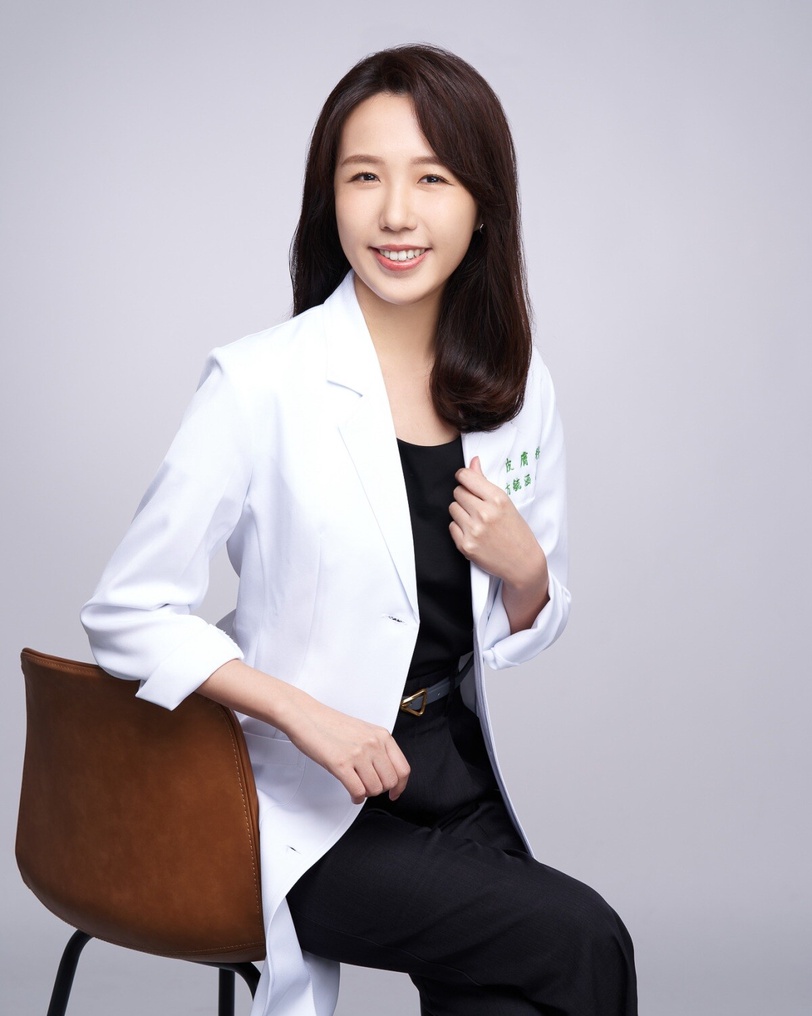 2026「輕薄臉」正夯！美女醫師揭秘Z音波如何收緊雙下巴，打造零死角輕盈小V臉！