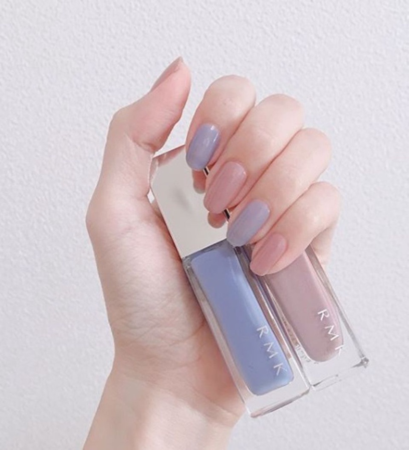春季顯白 灰藍 粉紫 純色美甲 符合日本令和元年代表色 一抹直接白三階 Beauty美人圈