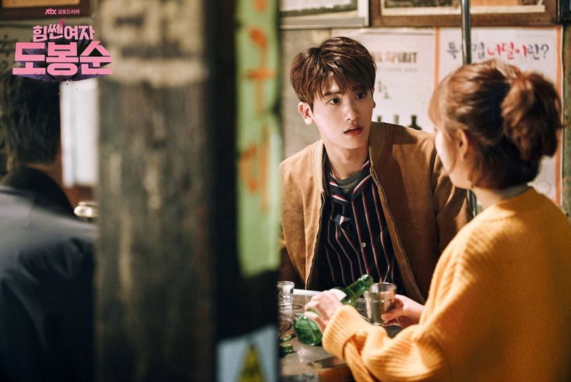《原本以為只是手機掉了》任時完太會演!10位歌手出身的演員,IU、李昇基「影歌雙棲」