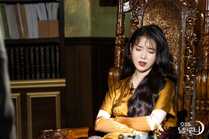 《原本以為只是手機掉了》任時完太會演!10位歌手出身的演員,IU、李昇基「影歌雙棲」
