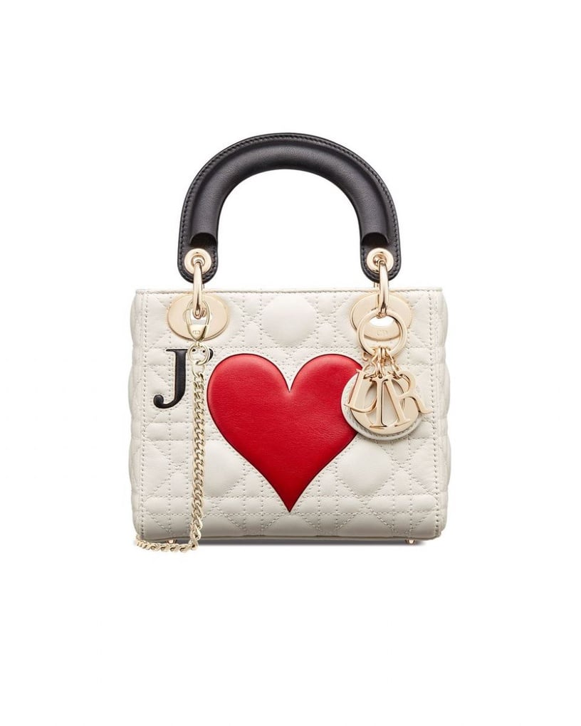Lady Dior mini 小牛皮白底紅心鍊袋提包，NT. 120,000