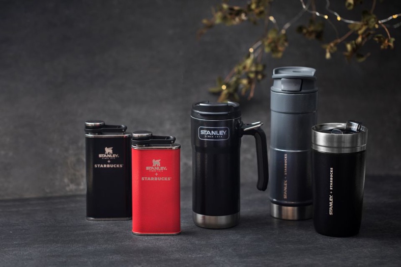 Stanley+STARBUCKS最後一波聯名!經典黑、質感灰和台灣限定紅色酒罐造型,11/16販售
