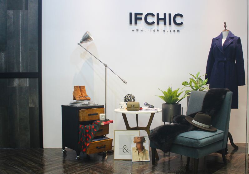 IFCHIC也首度進駐信義區也設立了全預約制的Private Showroom，有實體據點提供私人購物諮詢、個人形象顧問的完整服務。因此，時尚愛好者、對穿搭總是概念模糊，或是容易陷入困難選擇的人，絕對要好好把握這麼好的機會啊！！