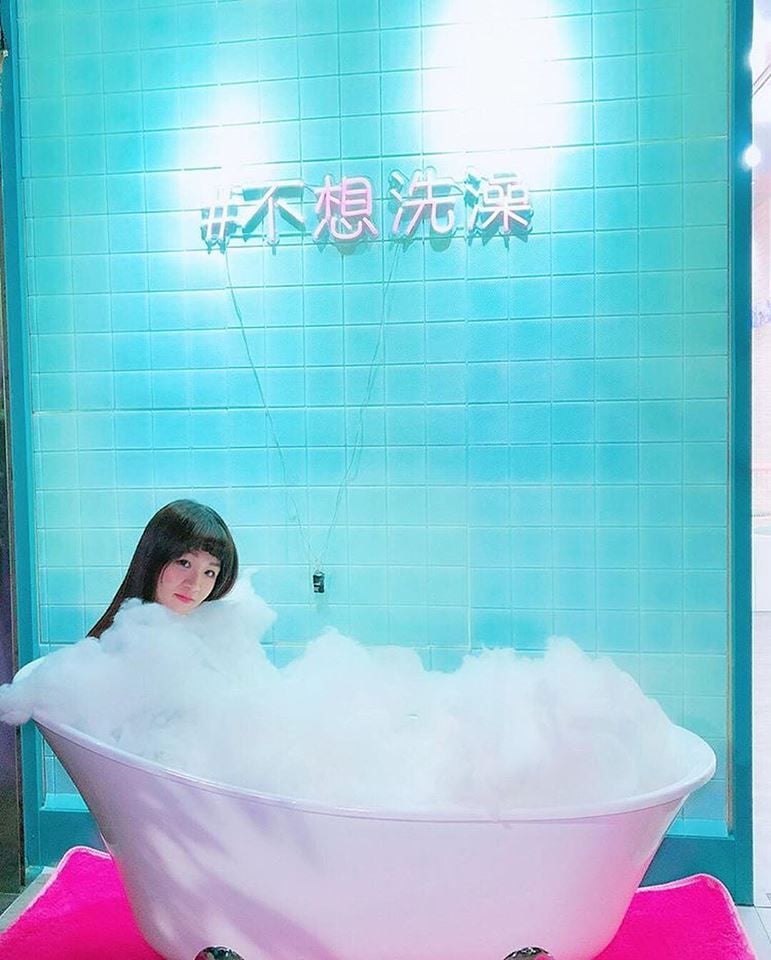 這家「澡。糖」便以浴室為主題，有各種洗澡造景非常可愛夢幻