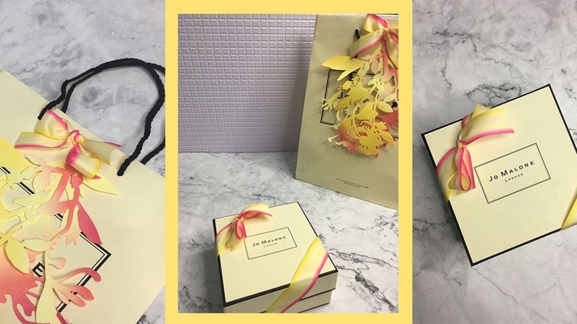 Jo Malone推出了限定包裝，漸層的黃粉緞帶搭配雕花剪紙，真的超級美！