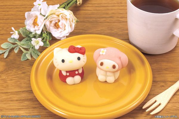 日本超商Hello Kitty限定商品登場~造型包子不再是環球影城限定!