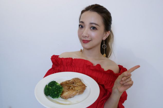 |玉兔專欄|玉兔私房料理第二彈!教你10分鐘做出迷迭香烤雞腿排
