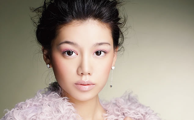 藝術感十足!春天就用「藝術妝」來妝點你的臉龐
