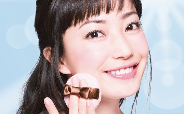 SOFINA零油光雙嬌前後夾攻,全面鎖定完美妝容