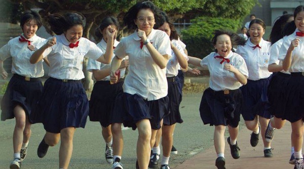 八年級生的少女時代!一定要在樓梯間傳紙條啊~